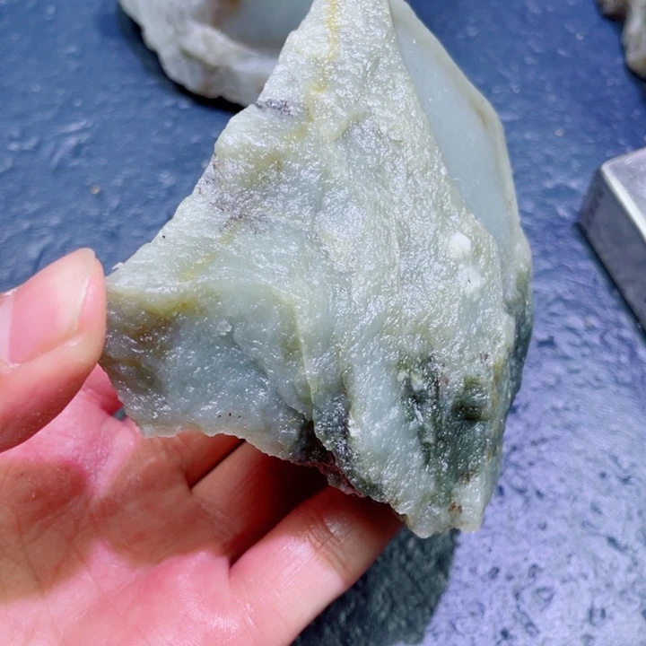 和田玉未镶嵌珠宝半成品