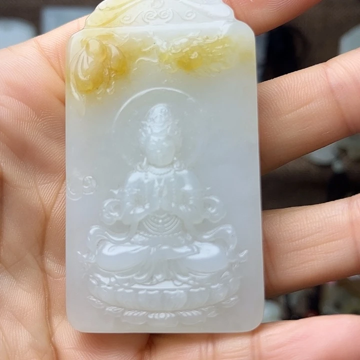豪***哥和田玉（糖玉）未镶嵌颈饰