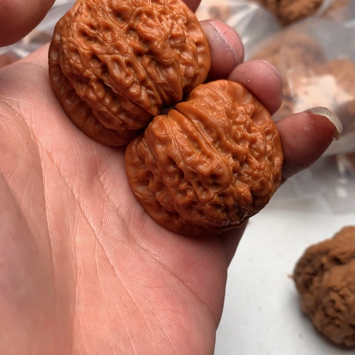 完***瑕吊坠文玩核桃我也