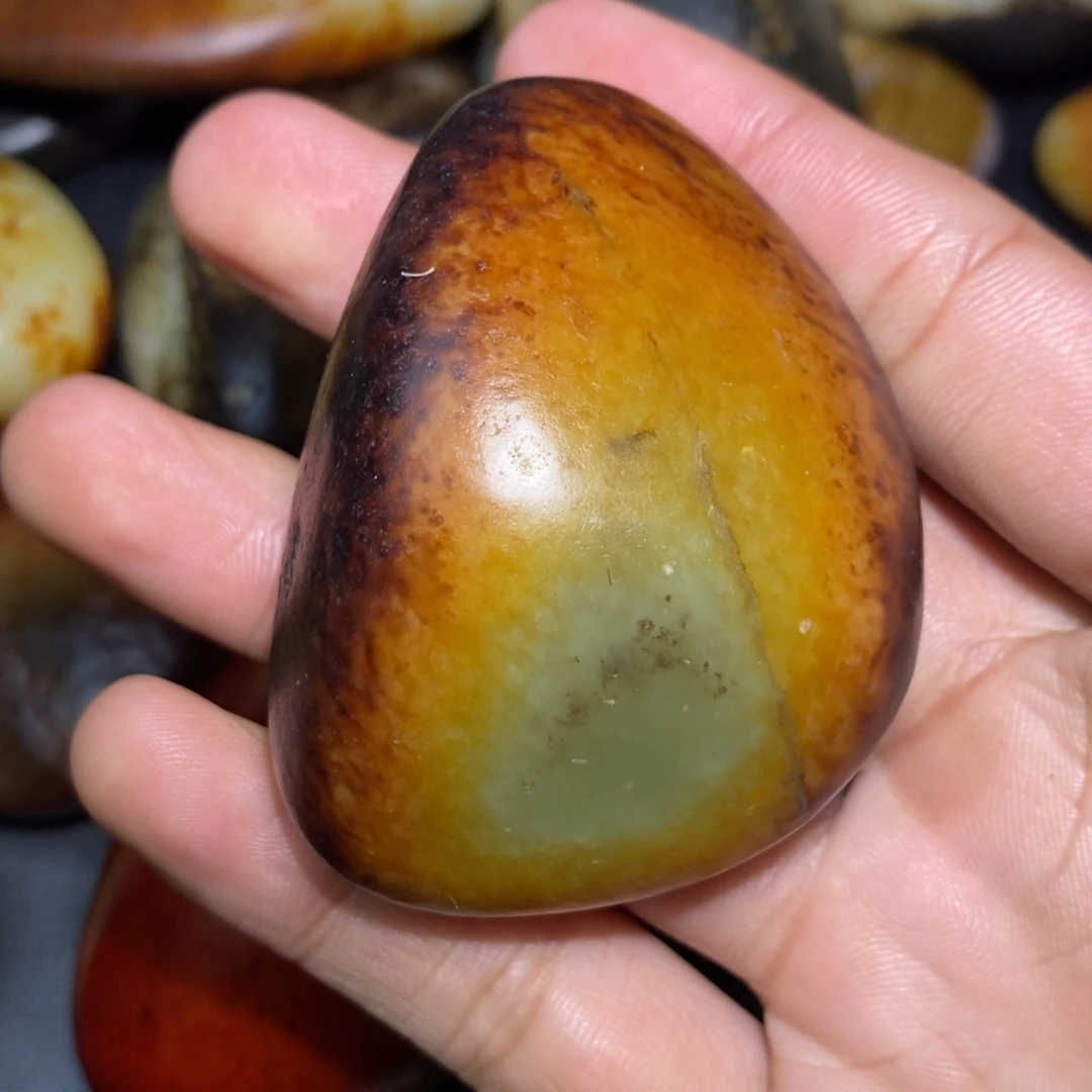 和田玉未镶嵌珠宝奇石