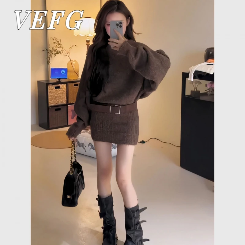 VEFG早秋韩系氛围感穿搭超好看单穿上衣独特漂亮短款咖色针织连衣