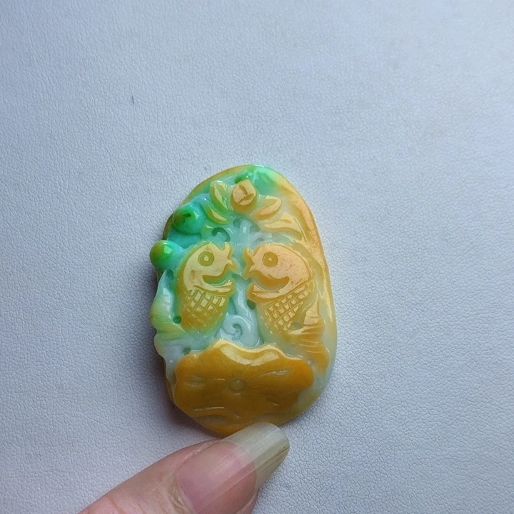 颈饰未镶嵌翡翠鱼