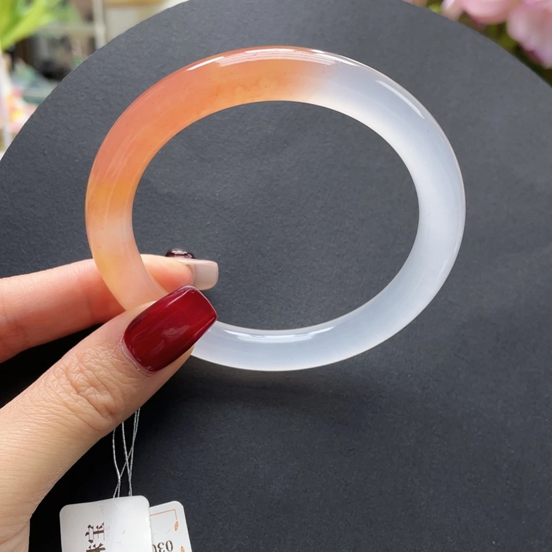 石英质玉未镶嵌手镯60