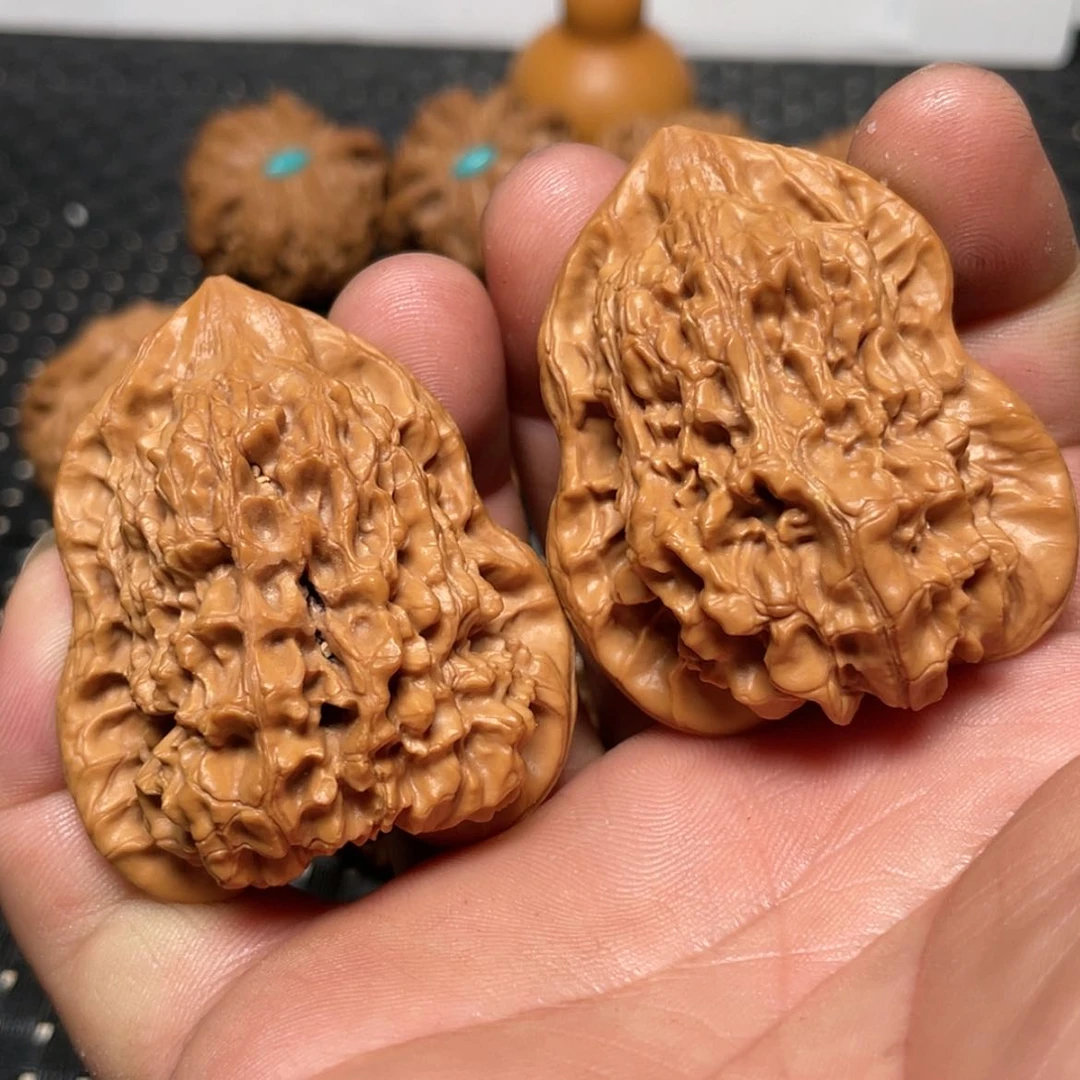 【闪购商品】文玩核桃把件43王勇葫芦异形