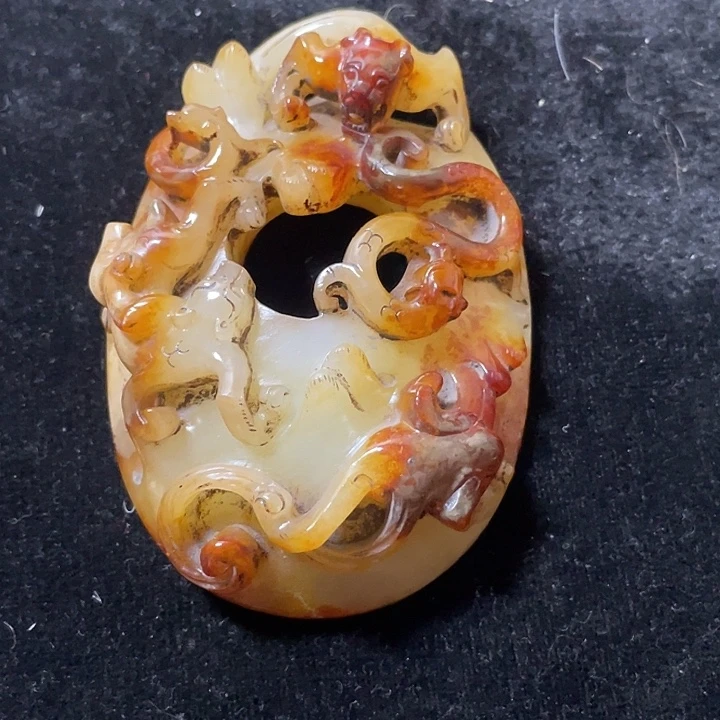 桃***宫和田玉未镶嵌挂件