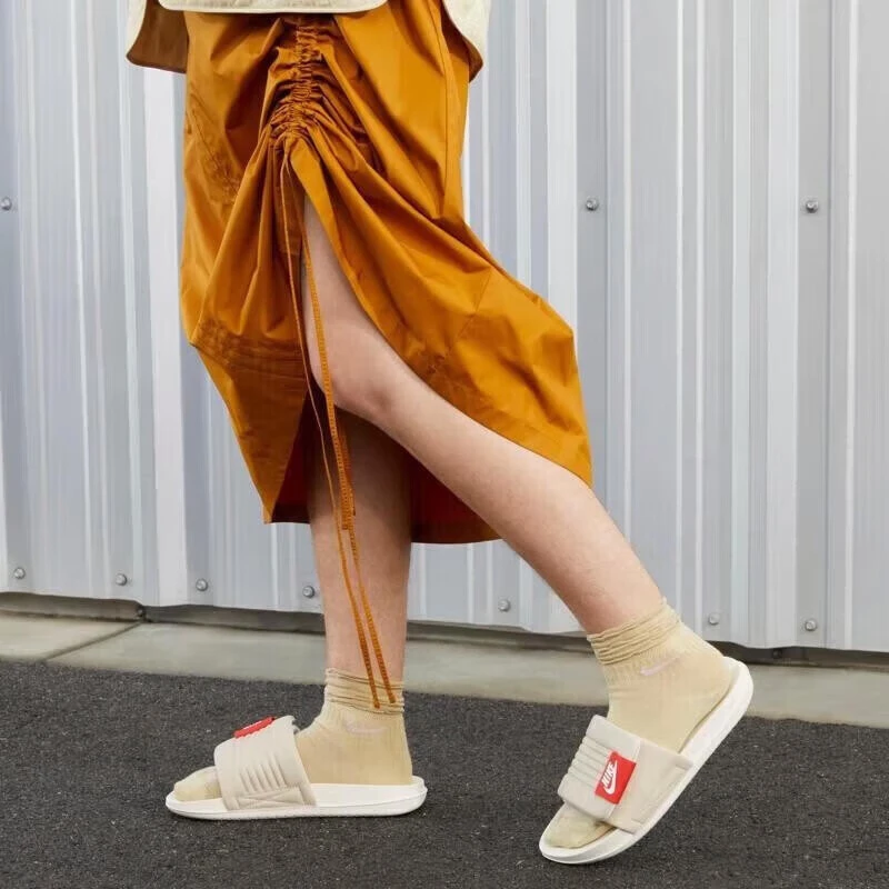 NIKE耐克女鞋2025新款OFF COURT时尚户外运动休闲鞋子拖鞋 DV0746