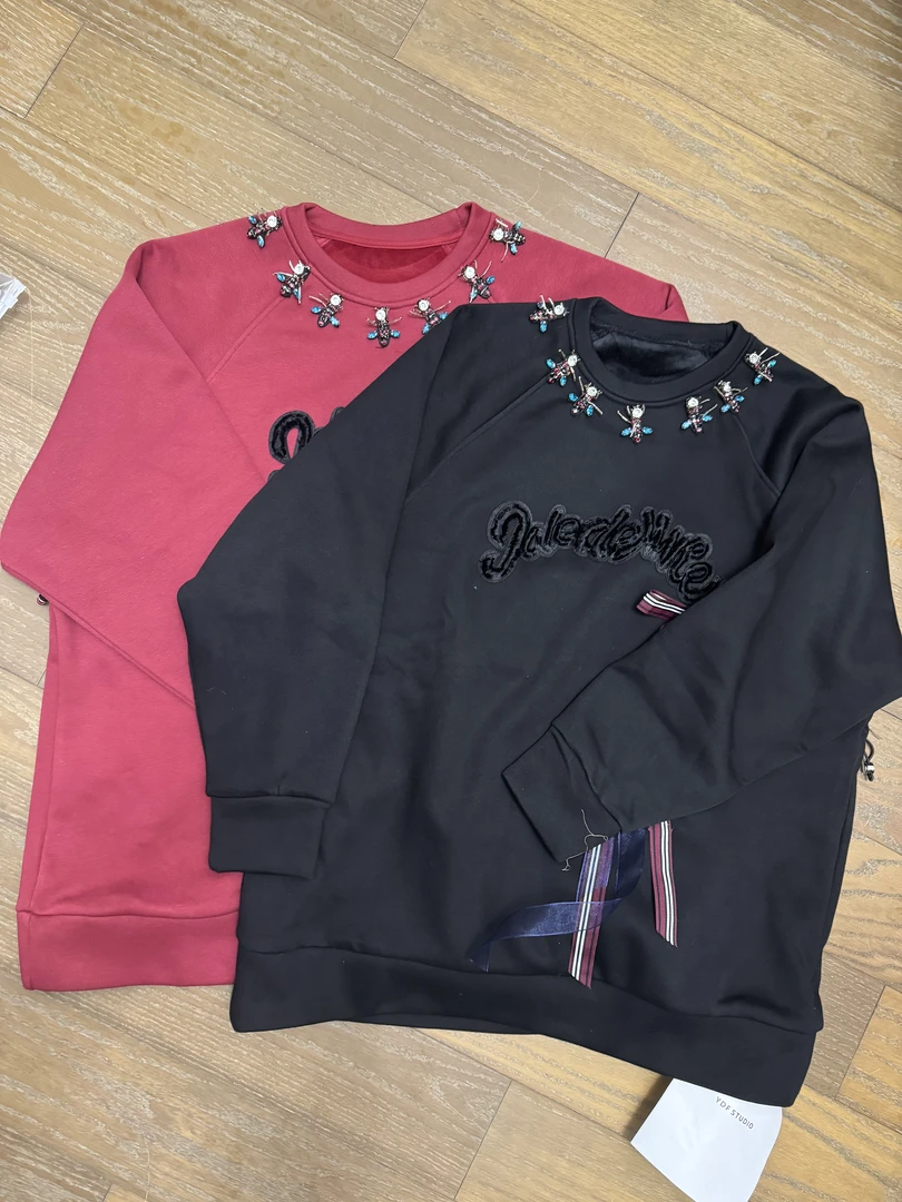 WUYINGYING【星辰蜜蜂】欧货高品重工钉珠立体装饰加绒卫衣裙女
