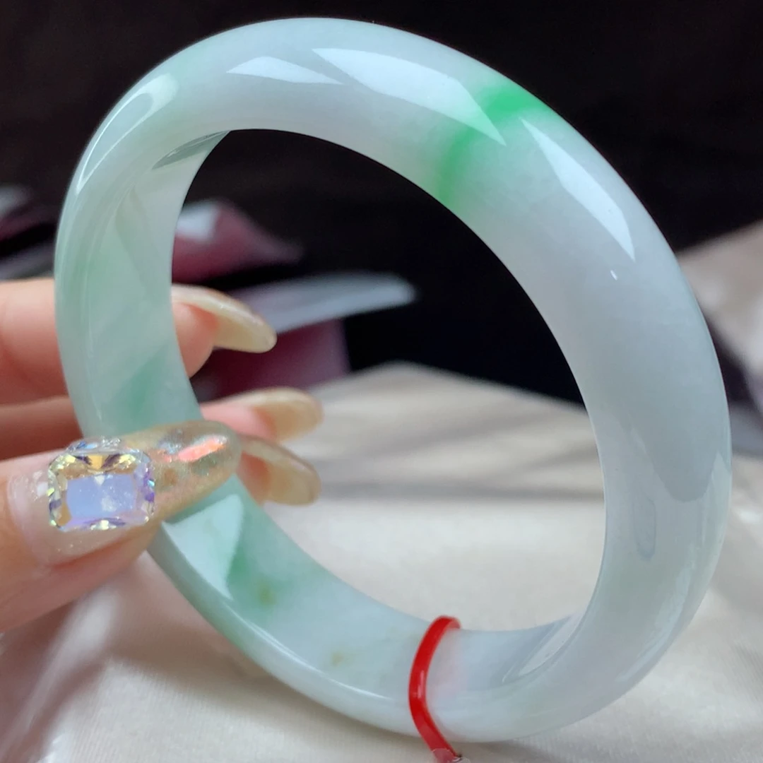 翡翠手镯未镶嵌96436，