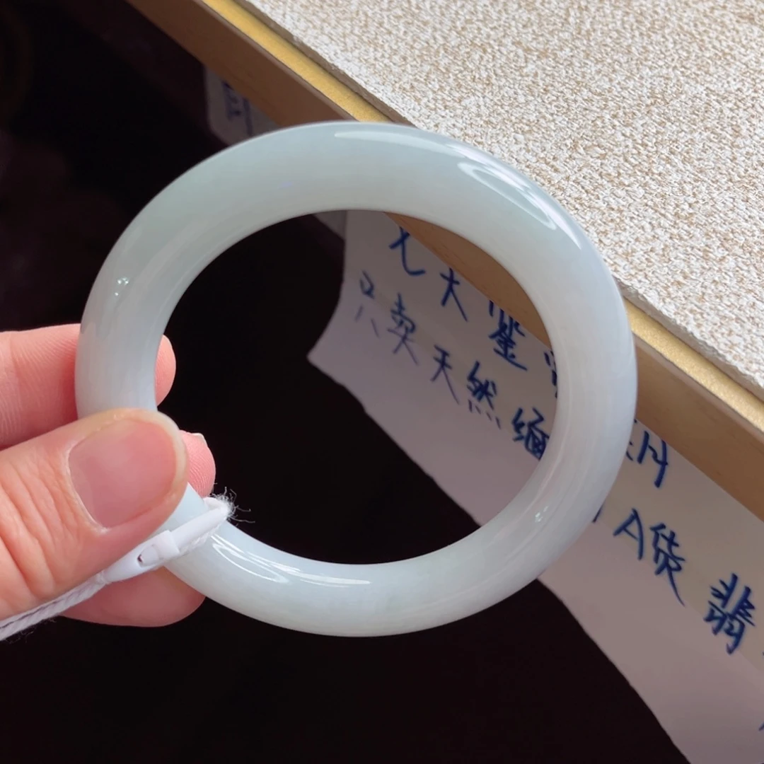 翡翠未镶嵌手镯手镯