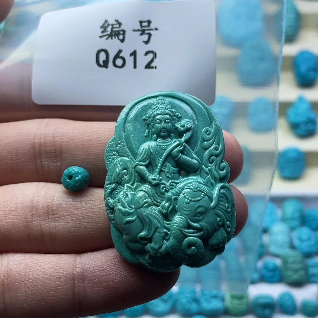 l***n绿松石未镶嵌颈饰