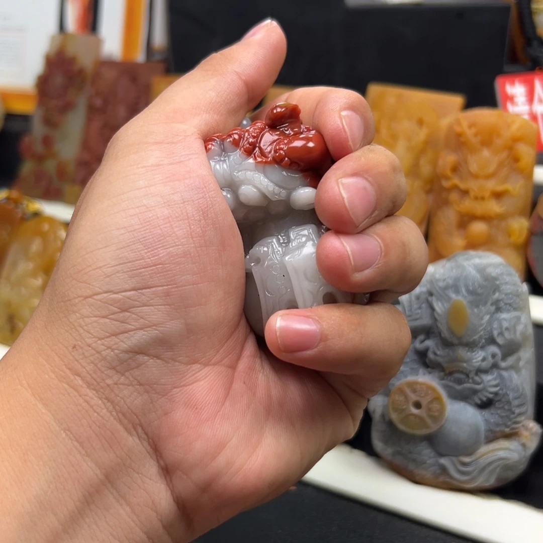 石英质玉（黄龙玉）未镶嵌多样性发货，发其一