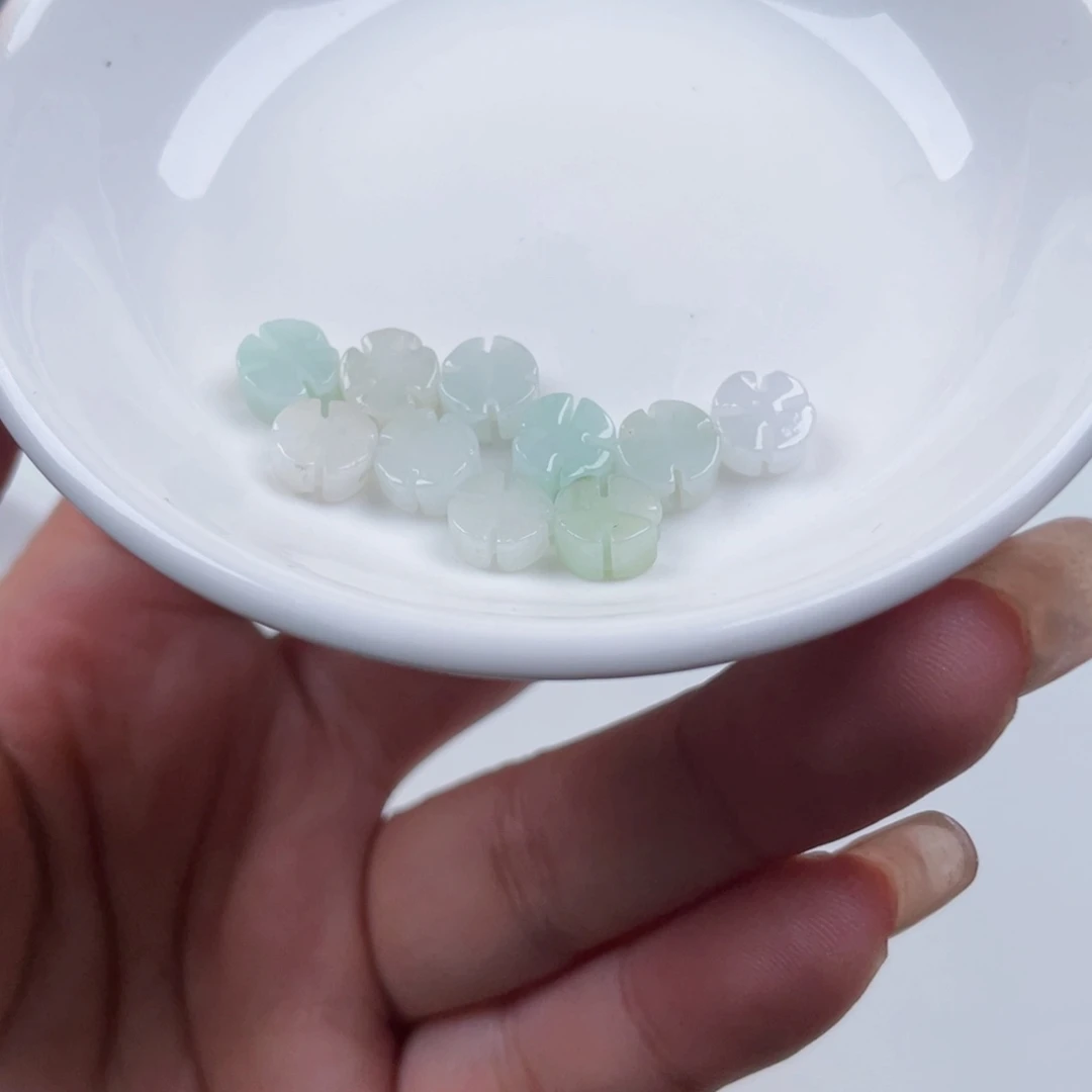 翡翠散珠通孔四叶草10颗61