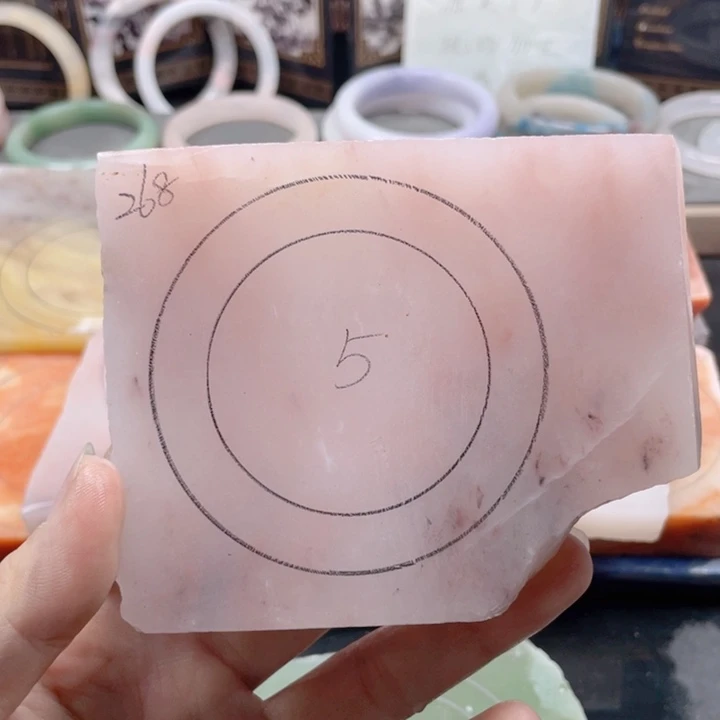 石英质玉手镯未镶嵌定制