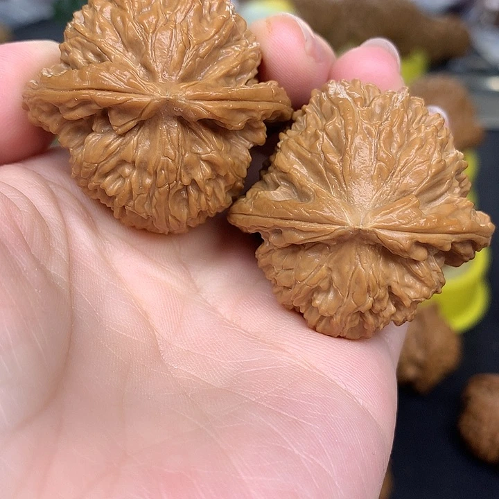 吊坠文玩核桃41.8白狮子