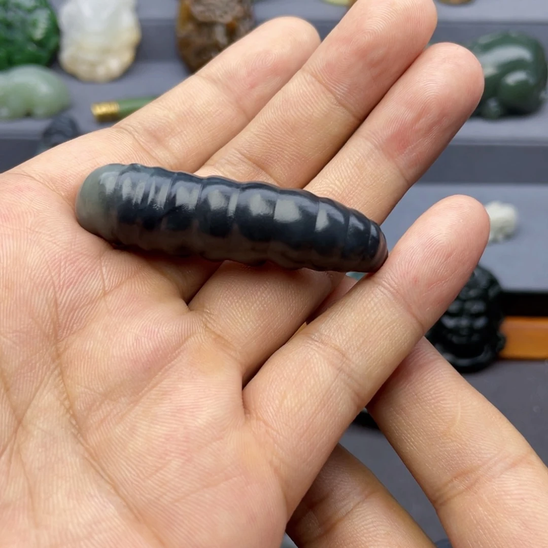 和田玉未镶嵌颈饰沸*?