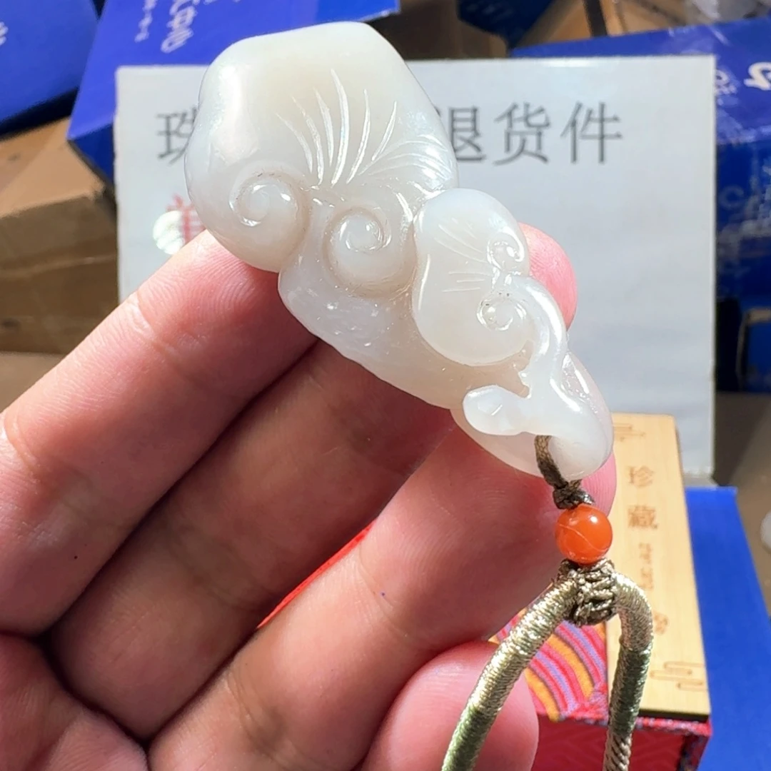 和田玉（糖玉）未镶嵌颈饰