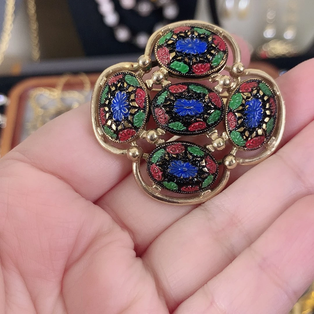 铅玻璃合金胸针美物