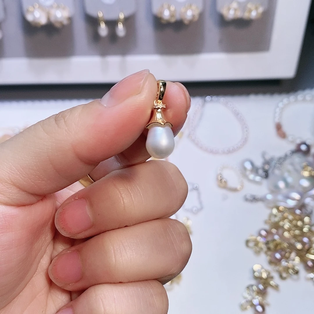 【闪购商品】淡水珍珠吊坠未镶嵌
