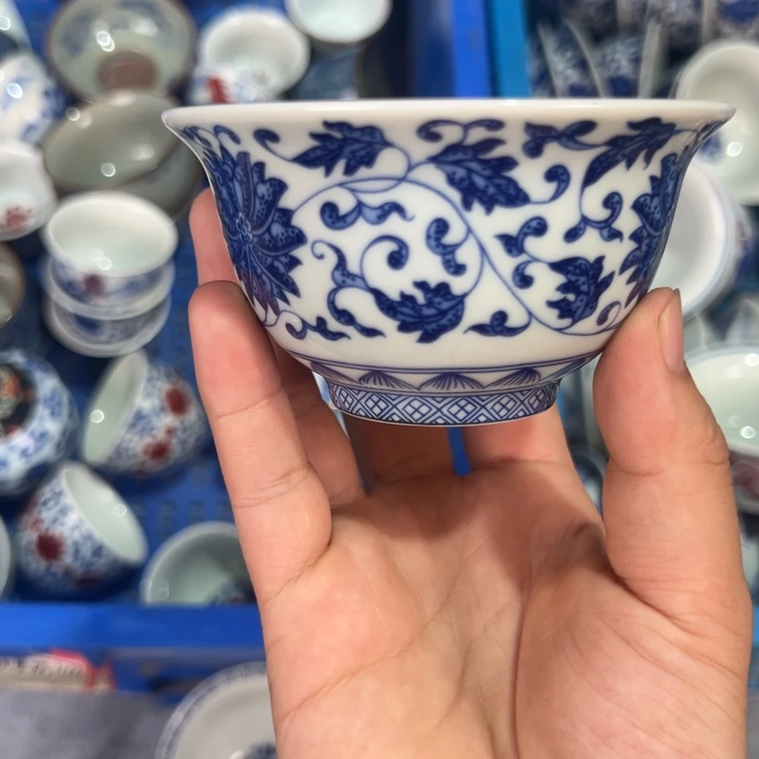 白青花缠枝莲压手杯全线
