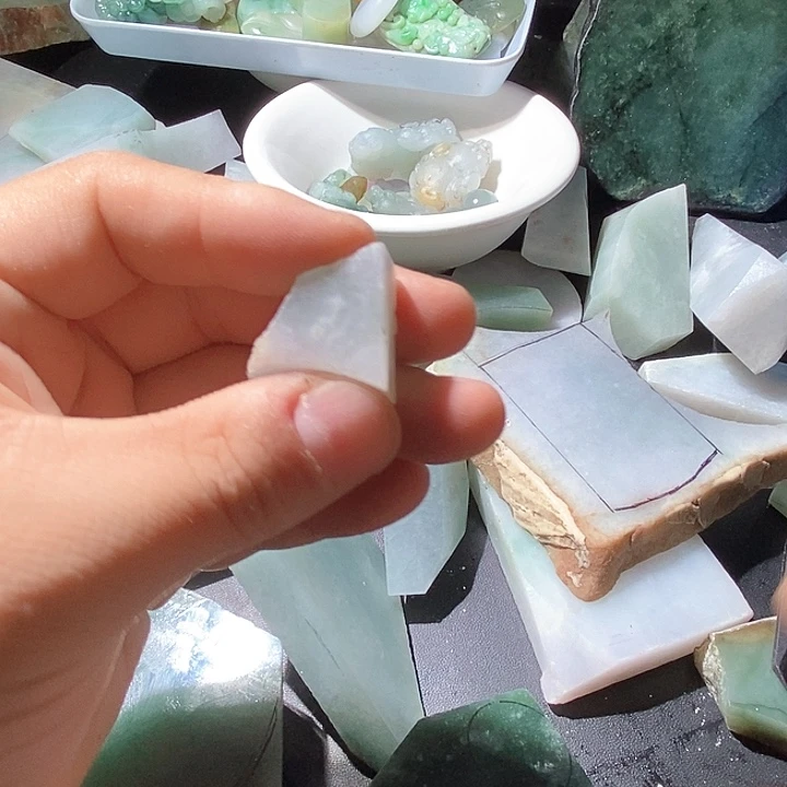 翡翠未镶嵌颈饰天然翡翠