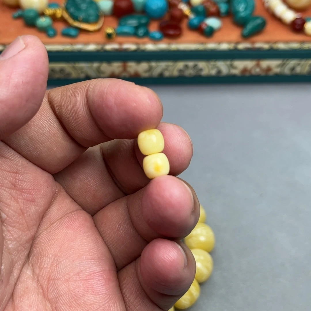 未镶嵌琥珀珠宝奇石2