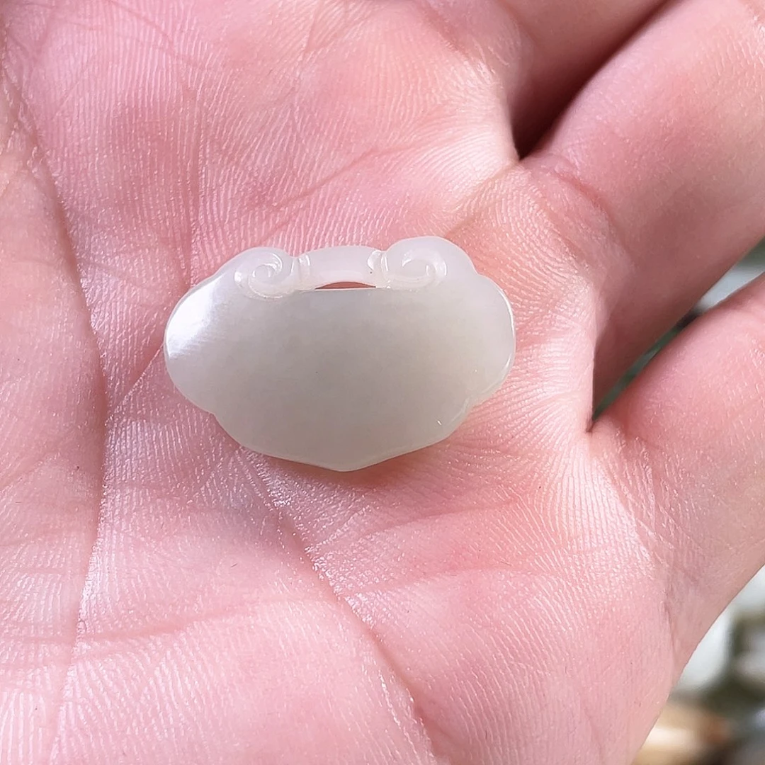 和田玉（糖玉）颈饰未镶嵌