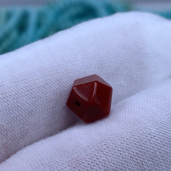 南红玛瑙未镶嵌珠宝奇石