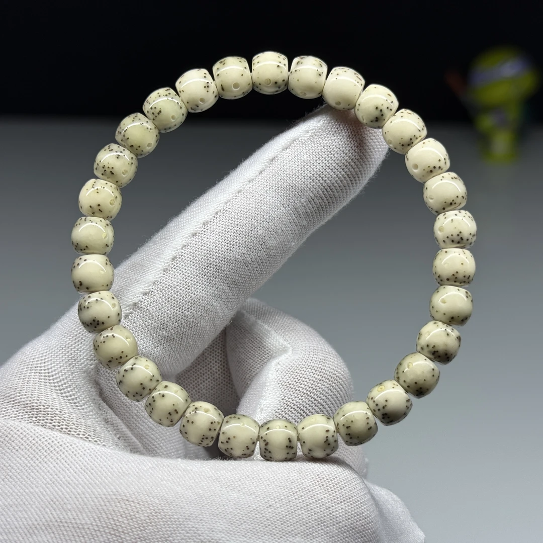 星月菩提手串 7.7X6.7 正月一线留白直切鼓珠极限弧 同枝石玉润料