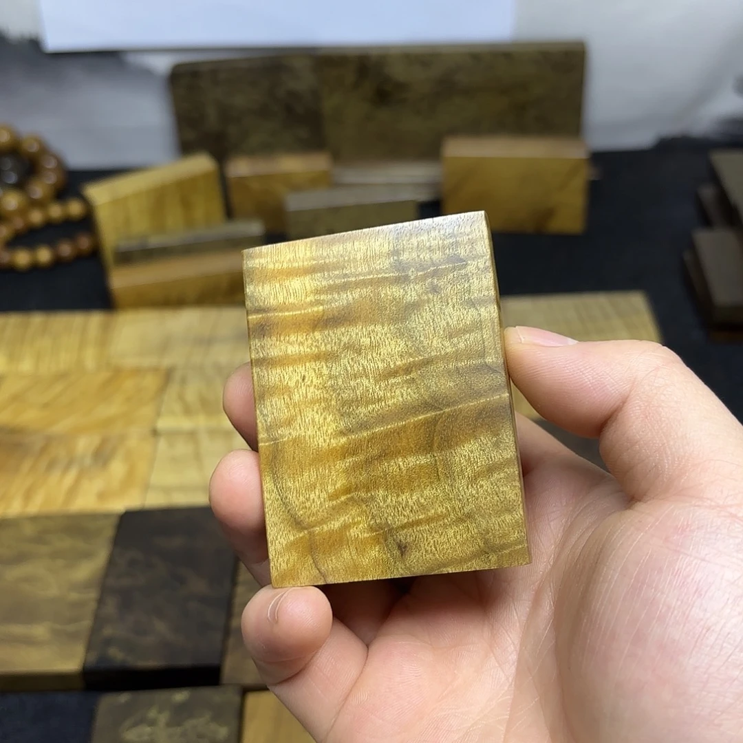 “***”金丝楠一物一拍链接