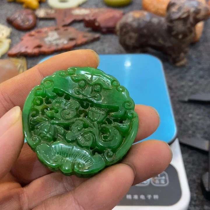 白玉菩提吊坠摆件