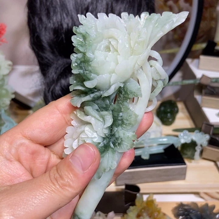 蛇纹石玉发饰未镶嵌含****）