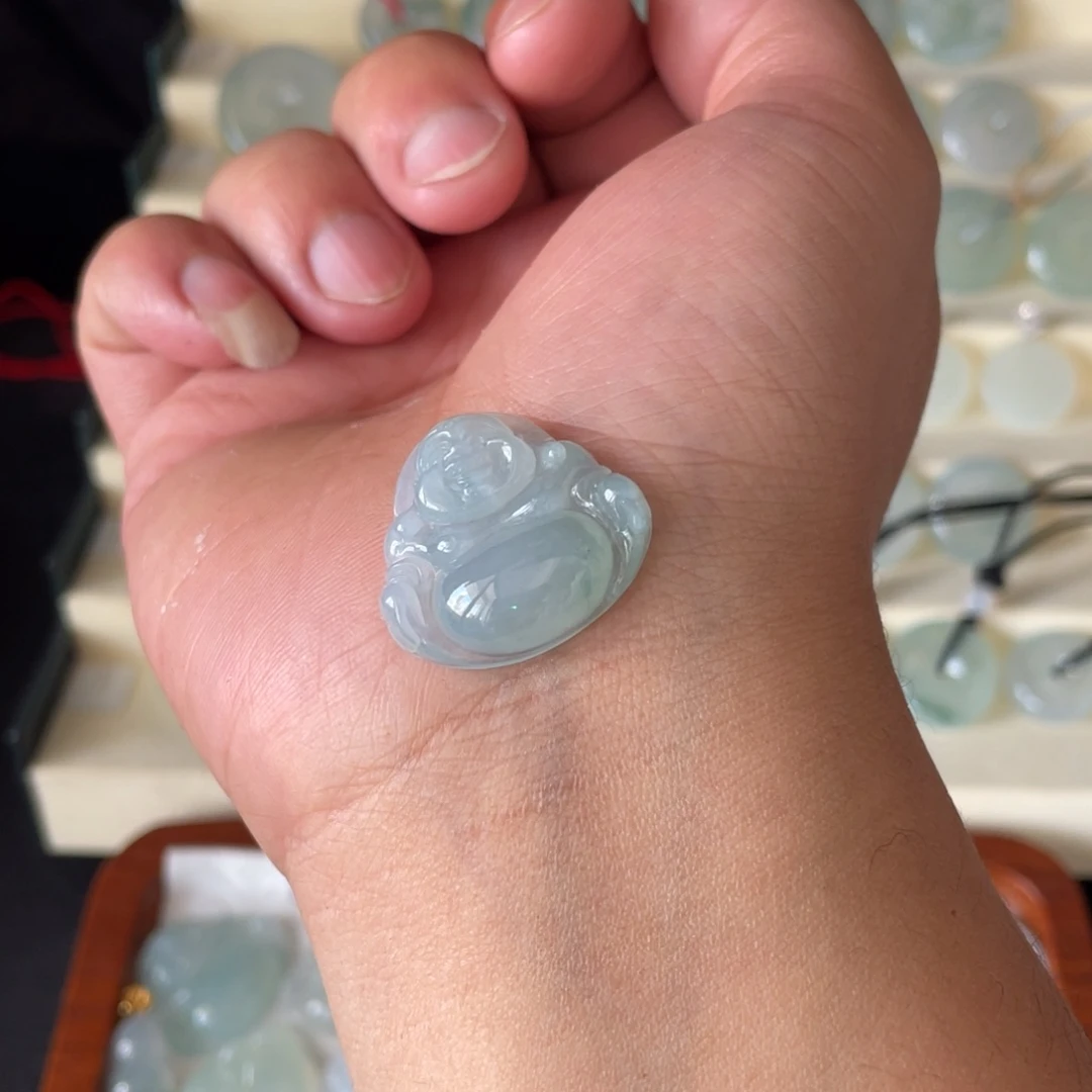 翡翠未镶嵌颈饰56778986556788