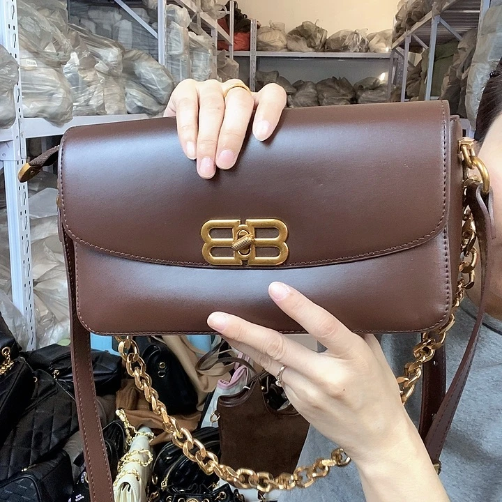 蚕丝小牛剖层皮革PU