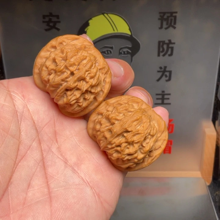 文玩核桃吊坠天地40全品