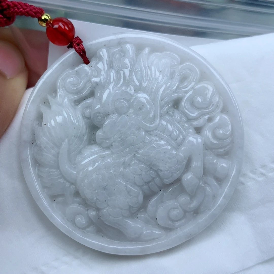 翡翠颈饰未镶嵌牌子