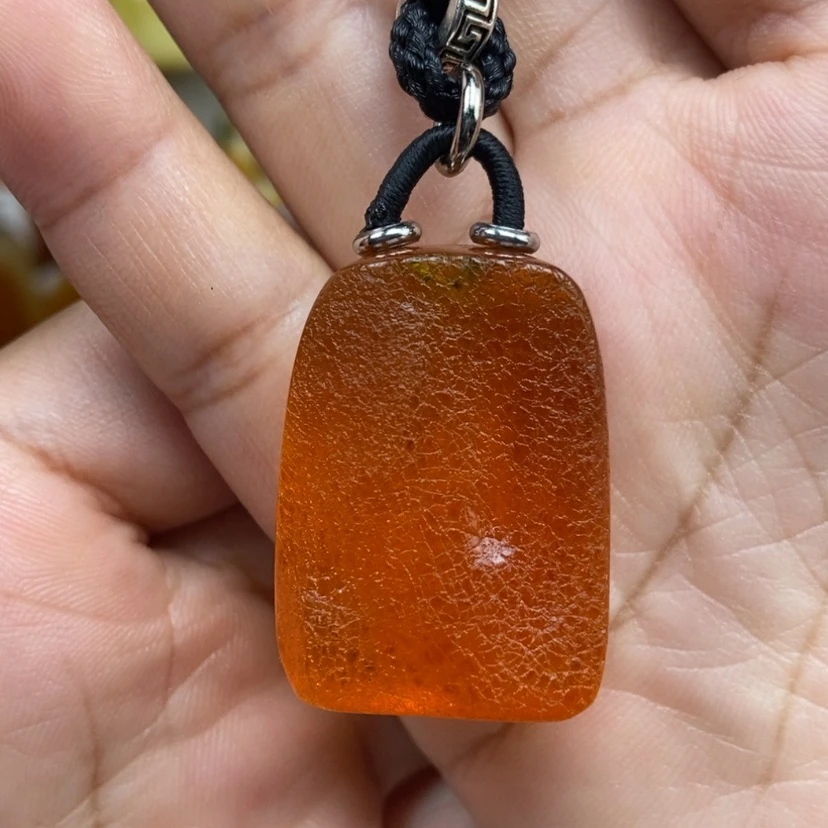 【闪购商品】琥珀颈饰未镶嵌