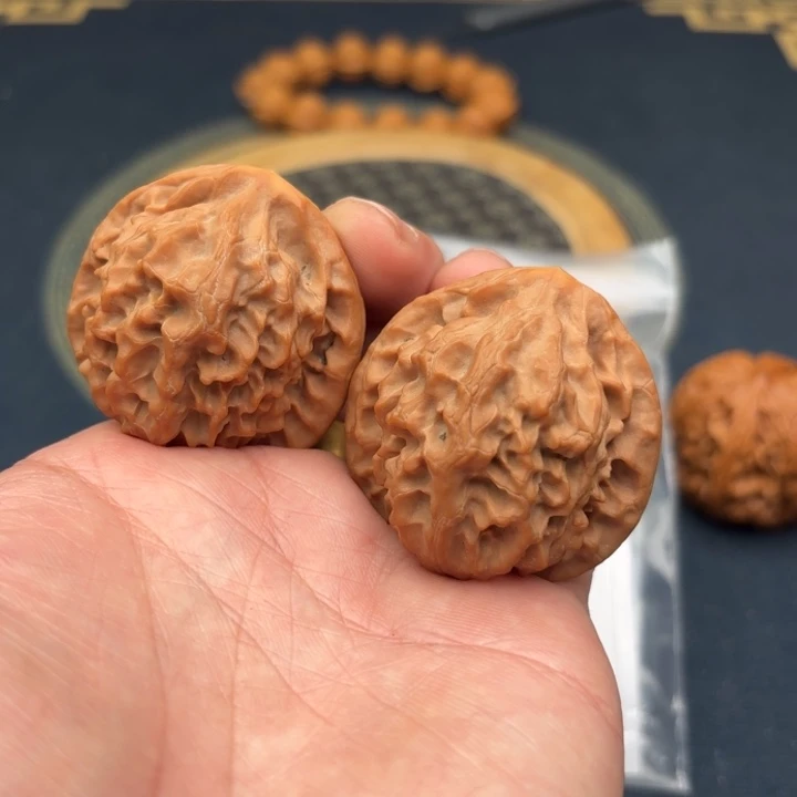 文玩核桃把件P***o龙鳞217