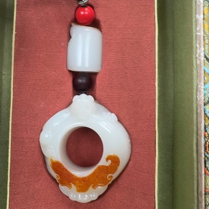 未镶嵌和田玉挂件