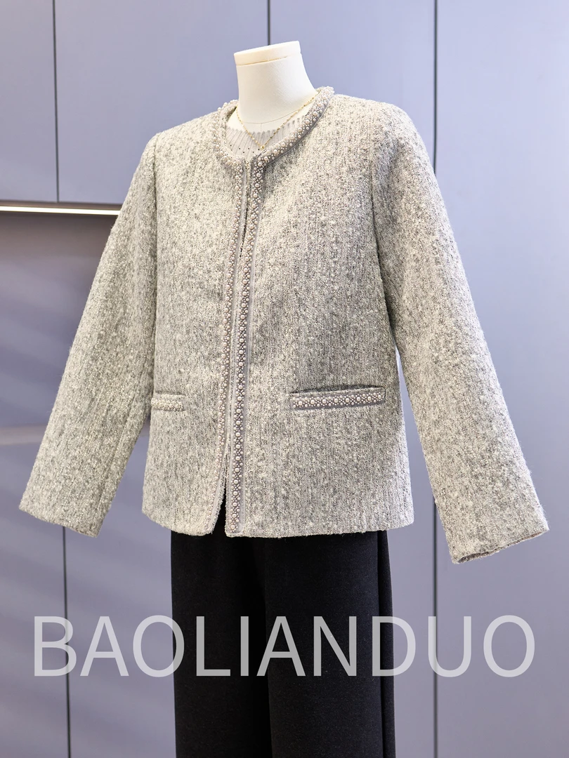 妈妈春秋装洋气钉珠上衣中年女装2025新款西装中老年气质减龄外套