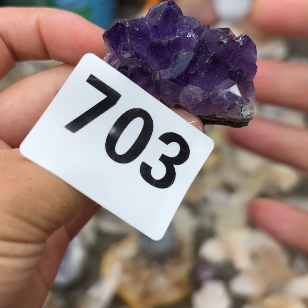 未镶嵌水晶大型摆件（非配饰）