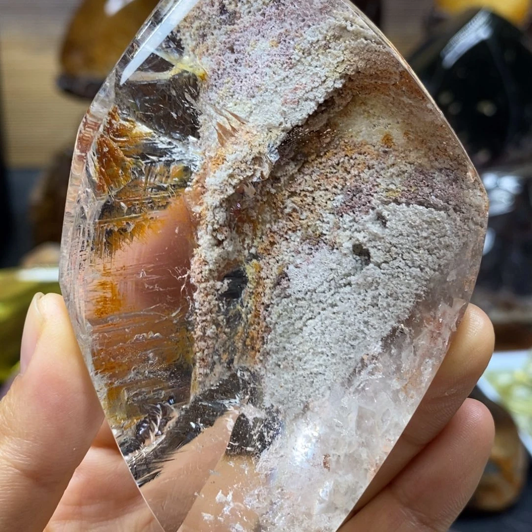 未镶嵌颈饰水晶原石手把摆件