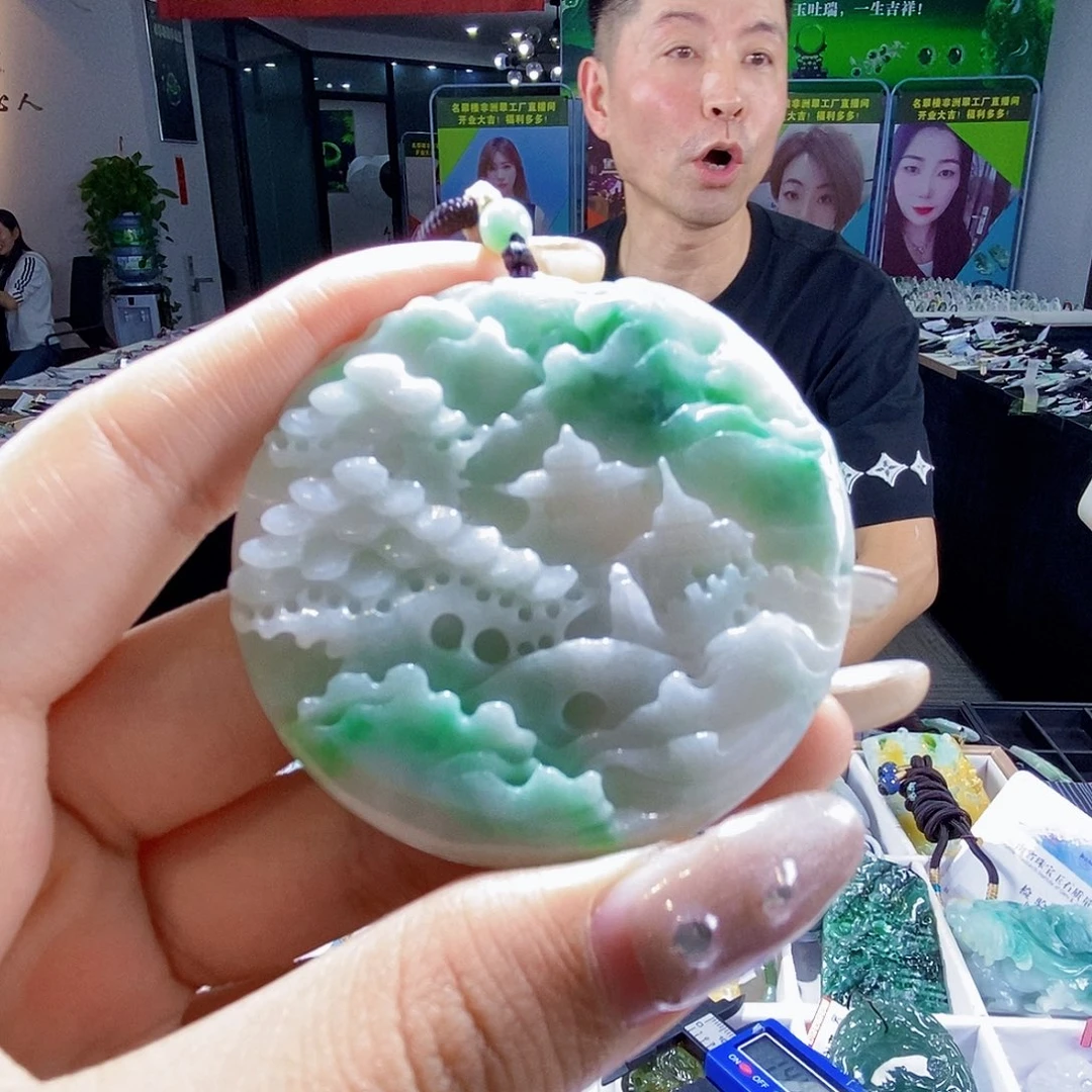 颈饰未镶嵌翡翠翡翠