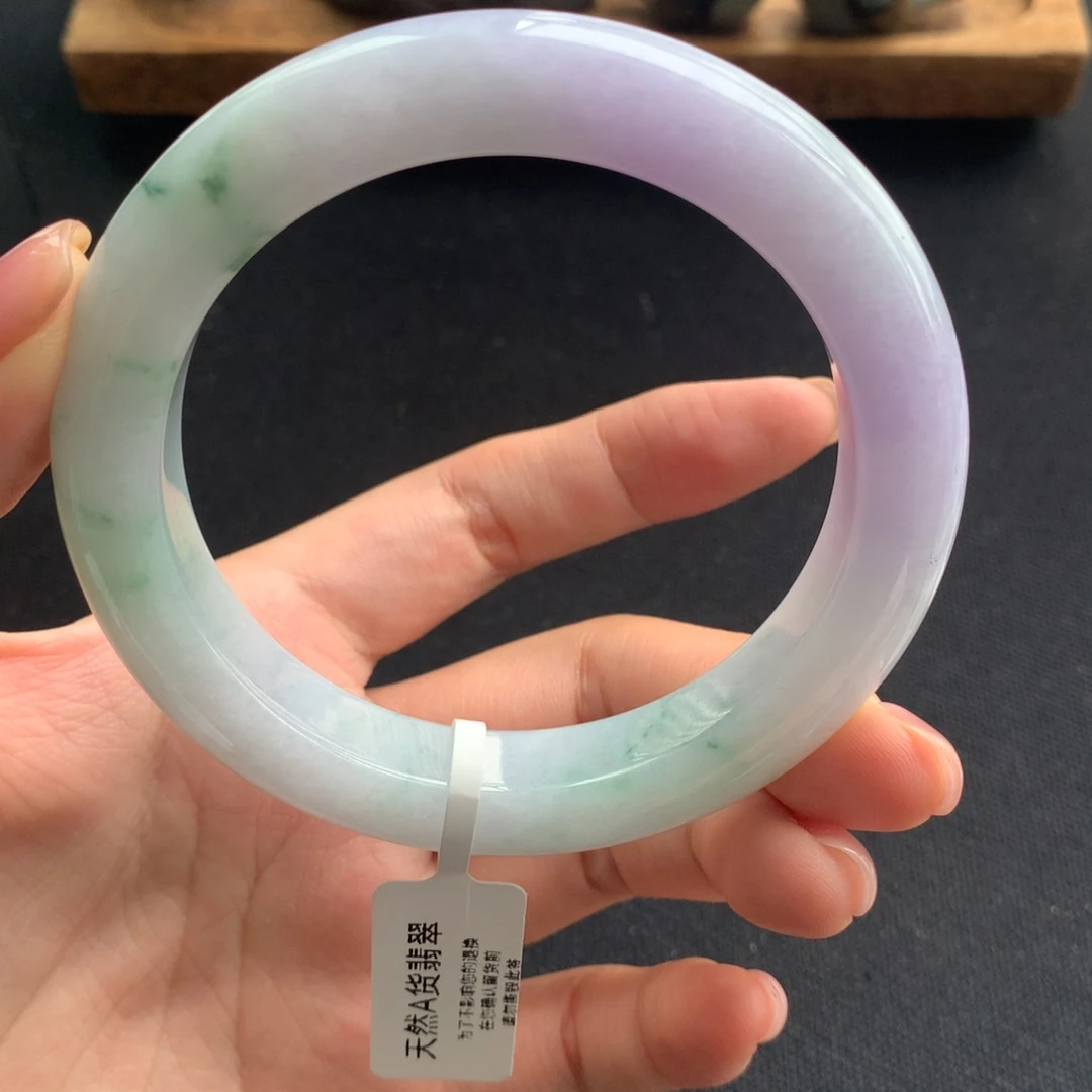 翡翠未镶嵌手镯春彩
