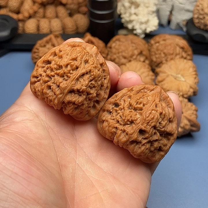 文玩核桃把件三角江