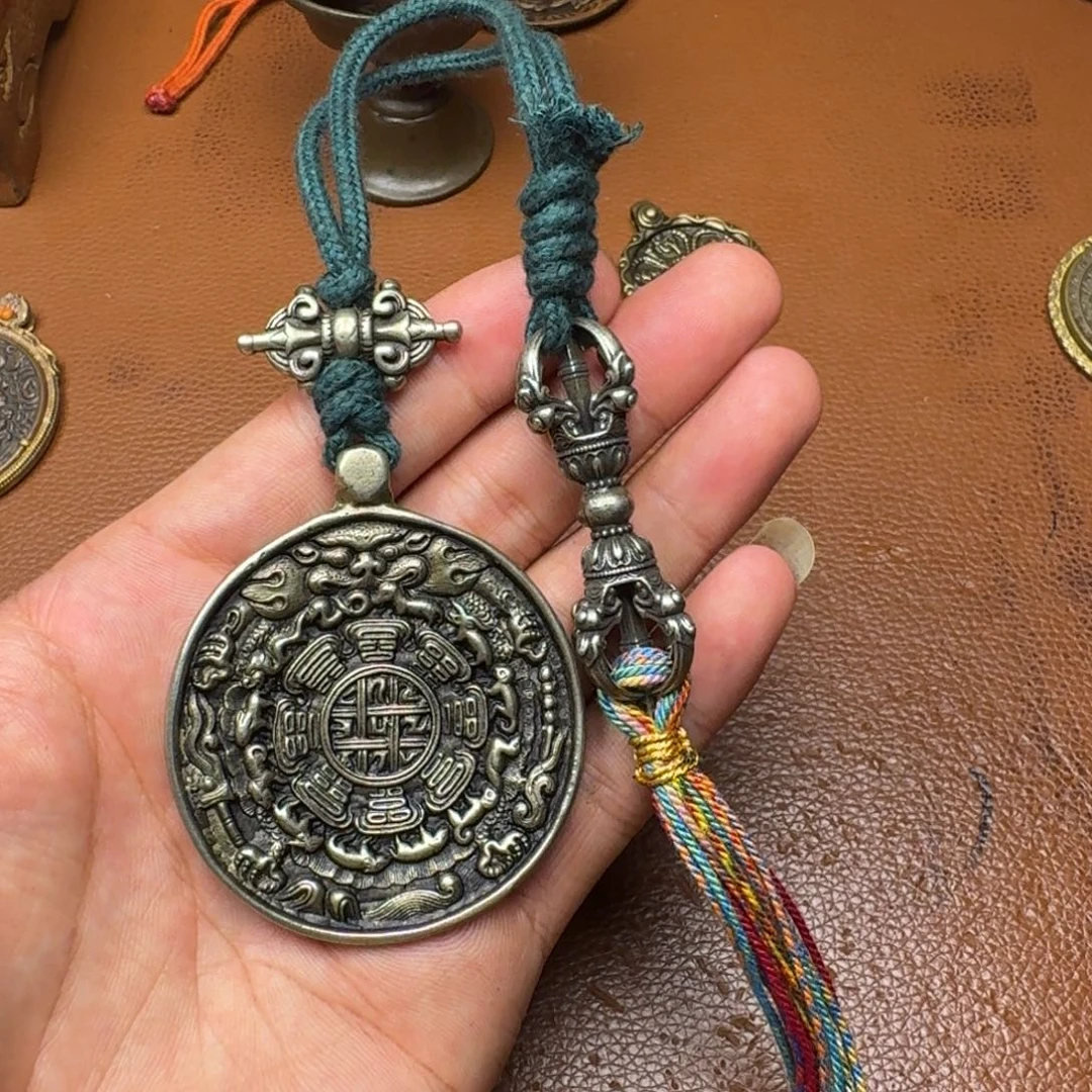 ?藏式风格九宫八卦牌