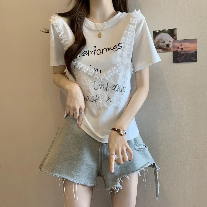 大码女装设计感蕾丝拼接假两件短袖t恤夏季新款胖mm修身显瘦上衣