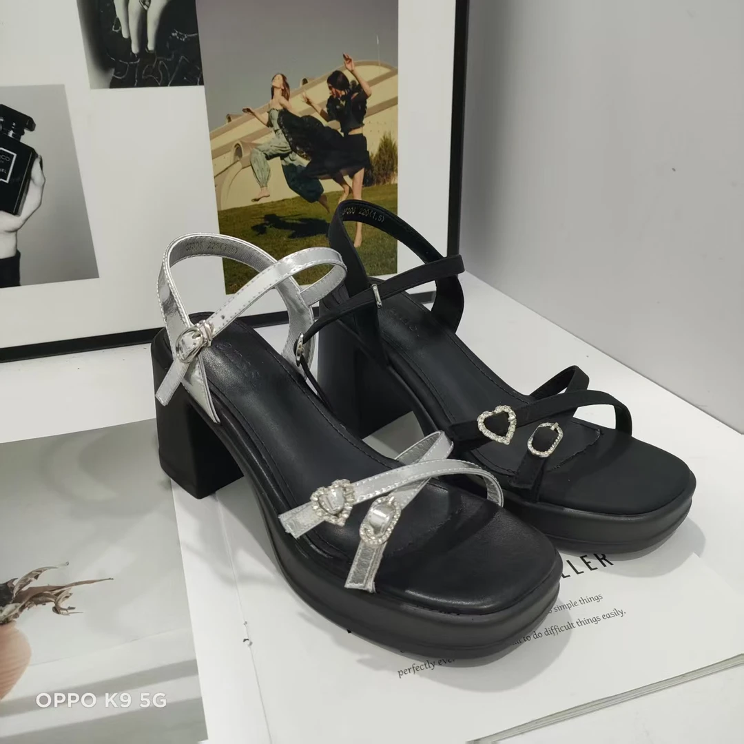 高跟鞋凉鞋时尚夏季粗跟方头鞋子女士37306