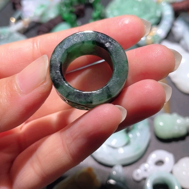 【闪购商品】翡翠颈饰未镶嵌天然翡翠