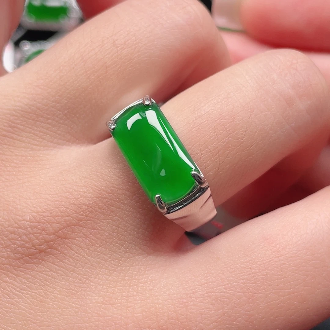 翡翠银S925镶嵌戒指没有运费险3927