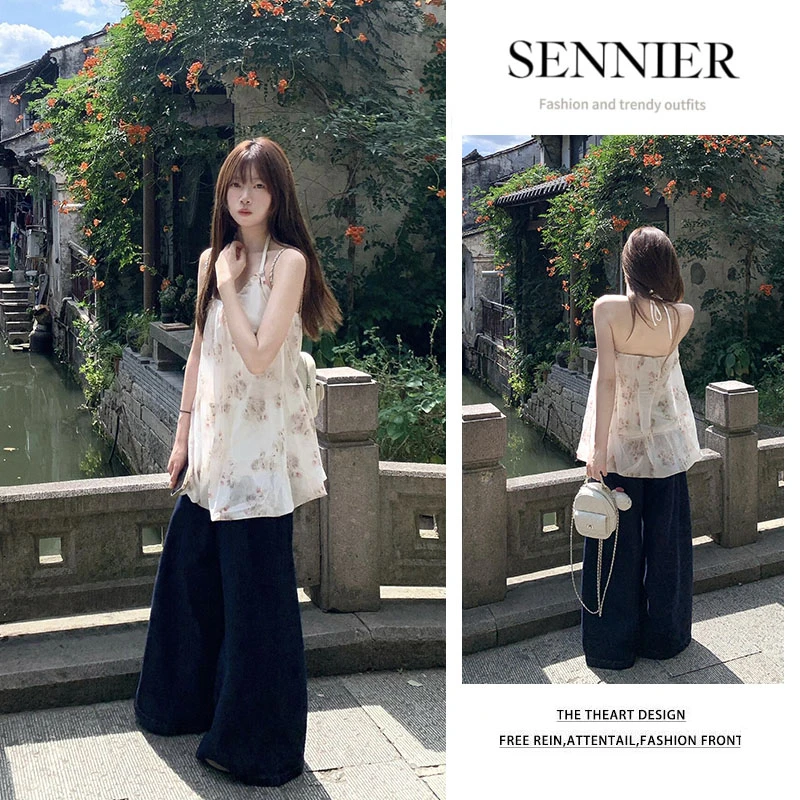 夏季穿搭一整套2025新款韩版碎花无袖挂脖上衣显瘦阔腿裤两件套女